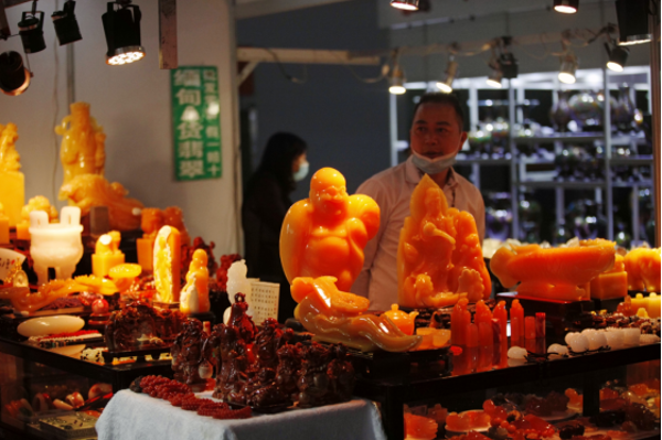 昆明石博會(huì)在昆明國(guó)際會(huì)展中心舉辦 展會(huì)新聞 第3張-聯(lián)拓創(chuàng)意 昆明石博會(huì)在昆明國(guó)際會(huì)展中心舉辦 展會(huì)新聞 第3張